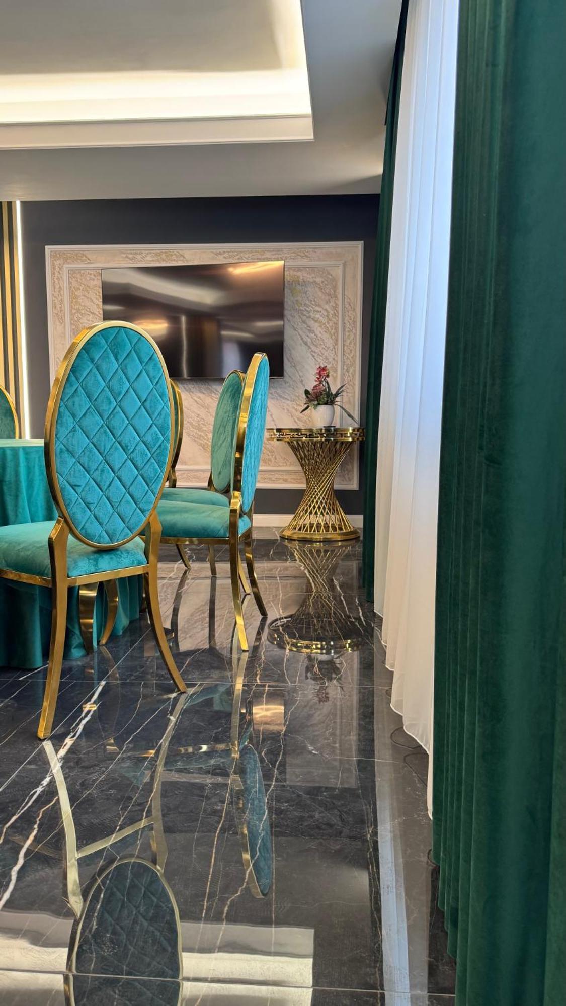 Hotel Sorelo Pitesti Ngoại thất bức ảnh